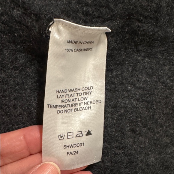 Quince Mongolian Cashmere Oversized Boyfriend Cardigan Sweater Gray 2024-M - Picture 8 of 9